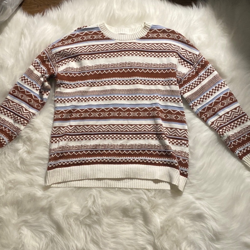 Geopattern Oversized Grandpa Sweater. WORN ONCE. Hollister brand Size M.
